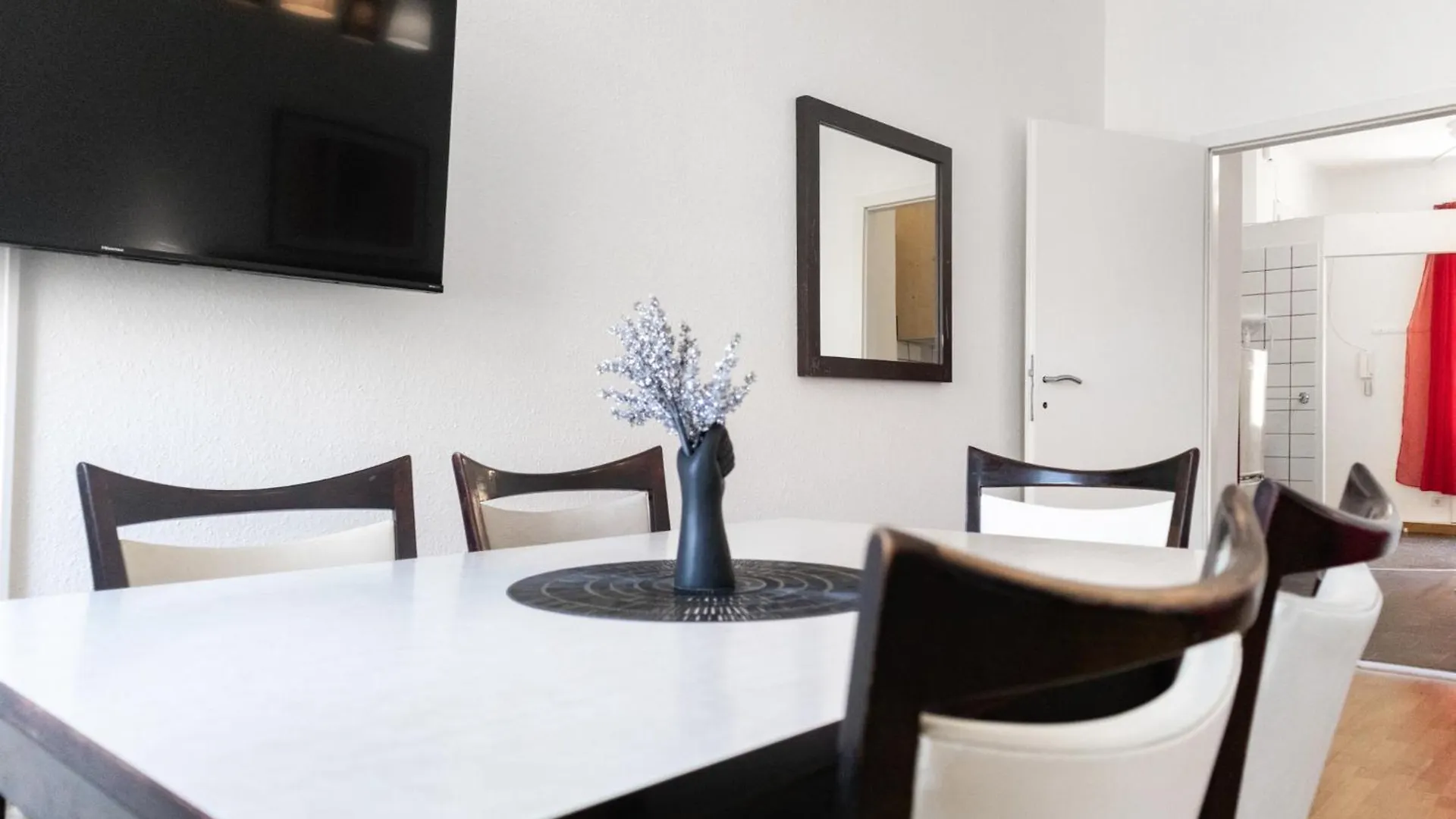 Sweet 2 Bedroom Apt For 5P, Ideal For Long-Term Stays Vienna Austria